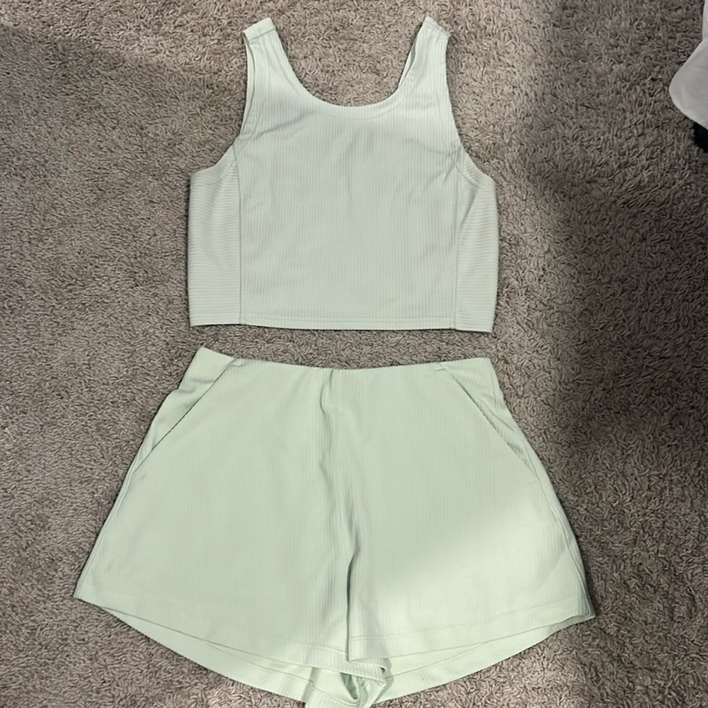 Lululemon Mint Green Set